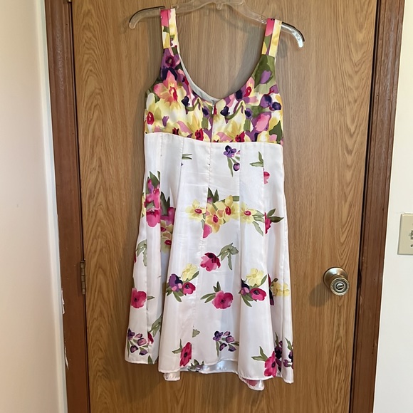 Dress Barn Women’s dress Size 6 - Picture 2 of 2